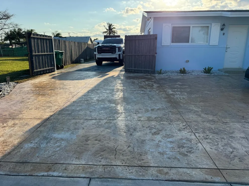 19500 SW 115th Ave Miami, FL 33157