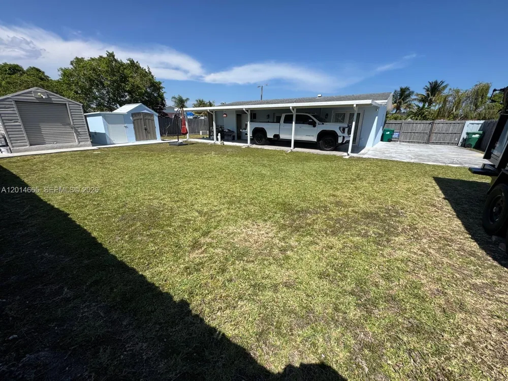 19500 SW 115th Ave Miami, FL 33157