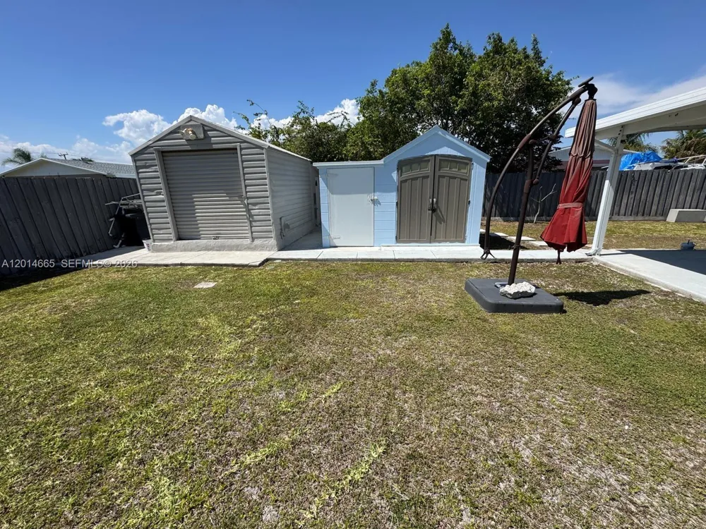 19500 SW 115th Ave Miami, FL 33157