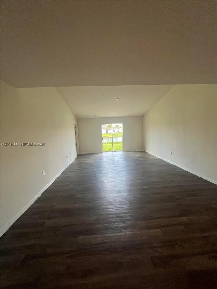 9114 Aegean Cir Lehigh Acres, FL 33936