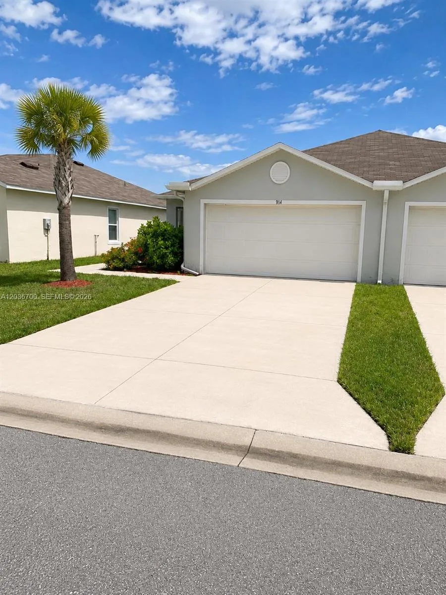 9114 Aegean Cir Lehigh Acres, FL 33936