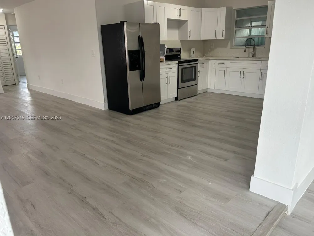 9200 SW 37th St Miami, FL 33165