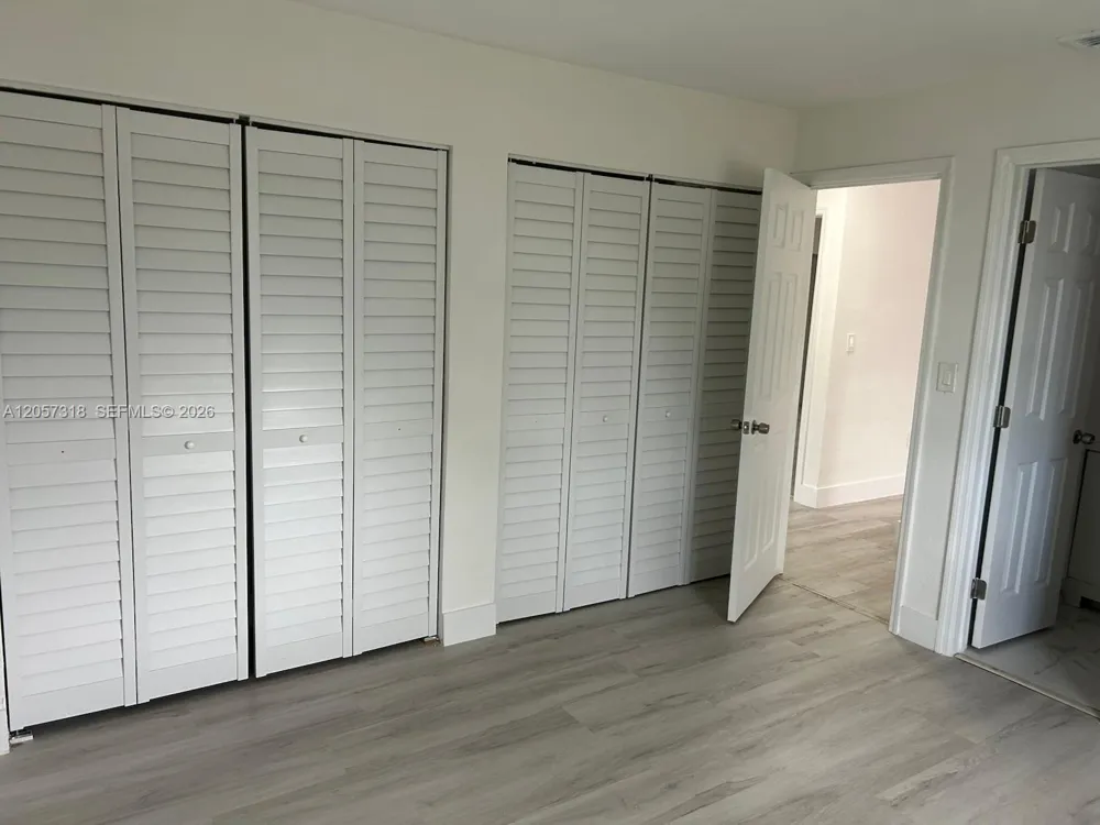 9200 SW 37th St Miami, FL 33165