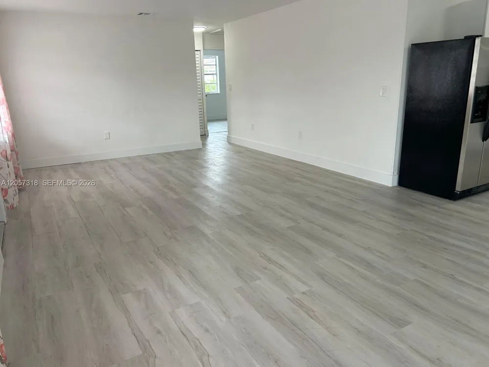 9200 SW 37th St Miami, FL 33165