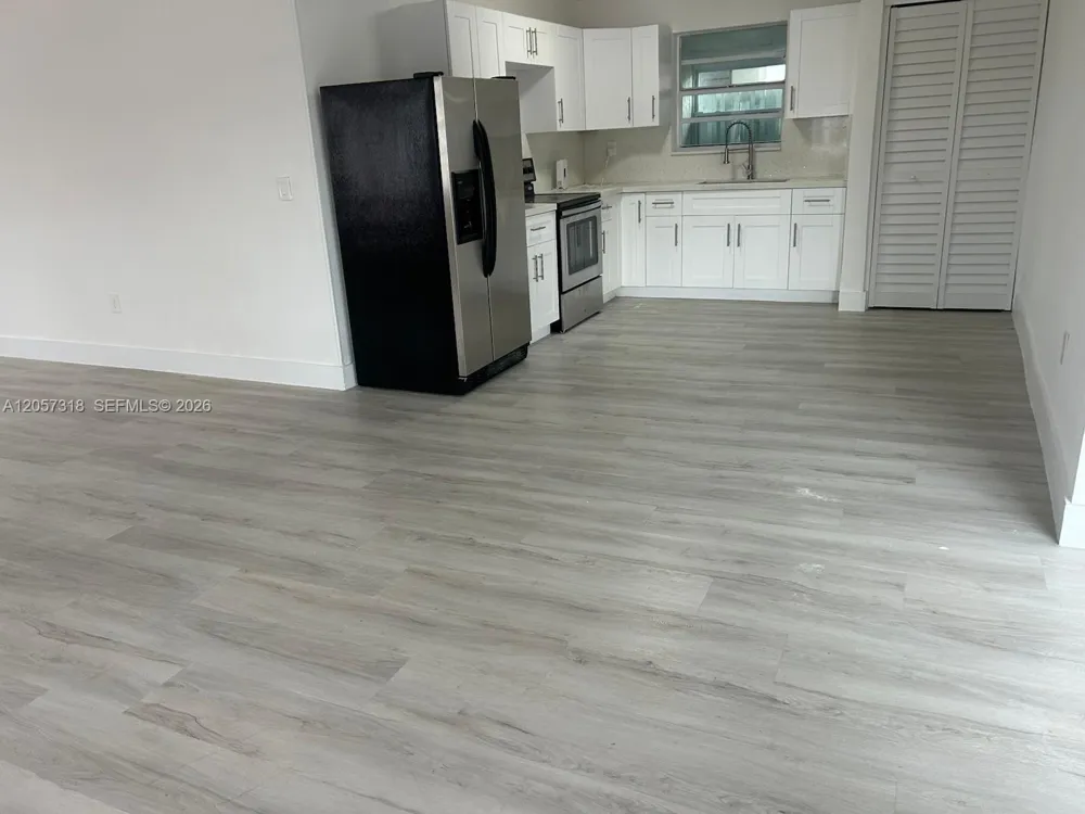 9200 SW 37th St Miami, FL 33165