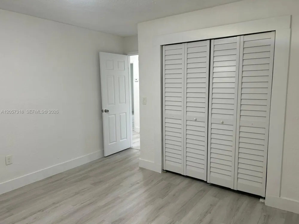 9200 SW 37th St Miami, FL 33165