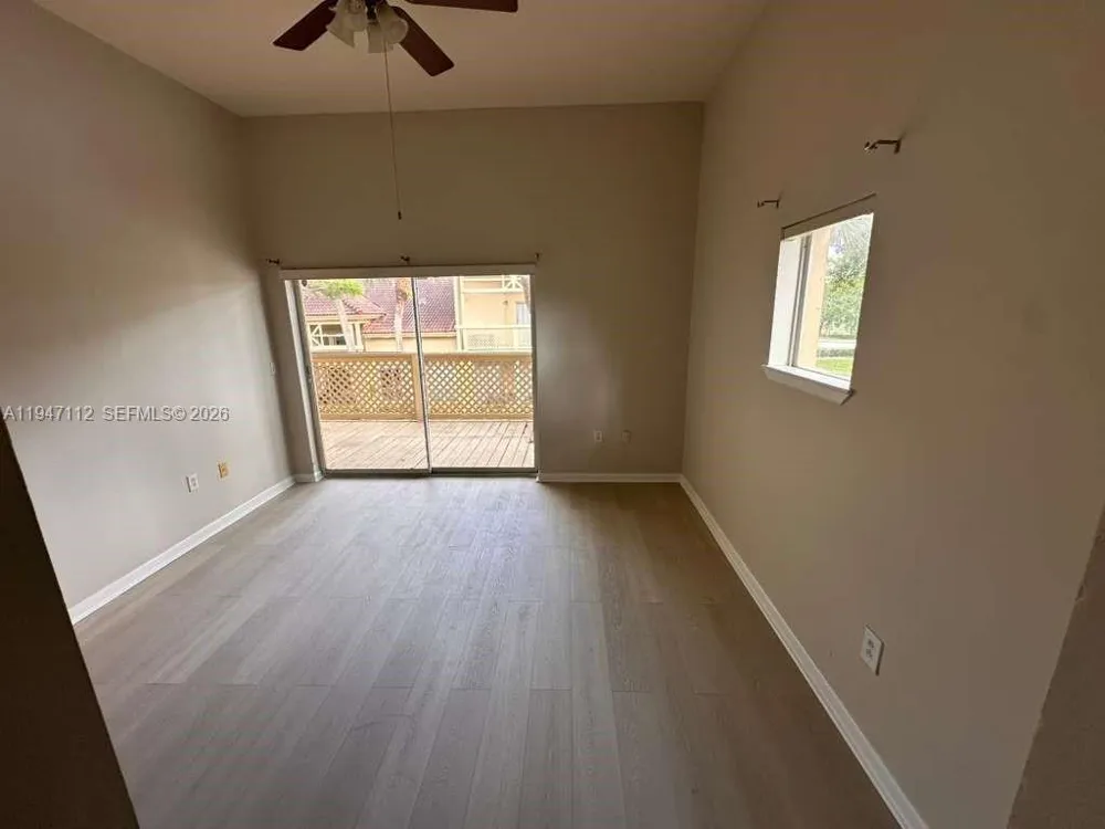 4863 Via Palm Lks #806 West Palm Beach, FL 33417