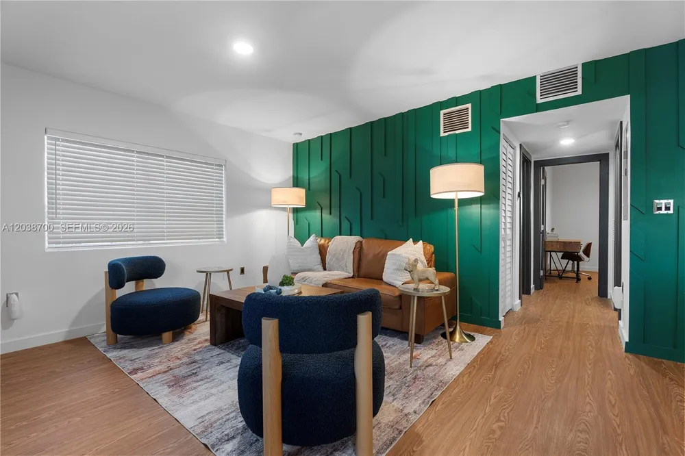 1428 NE 153rd Ter North Miami Beach, FL 33162