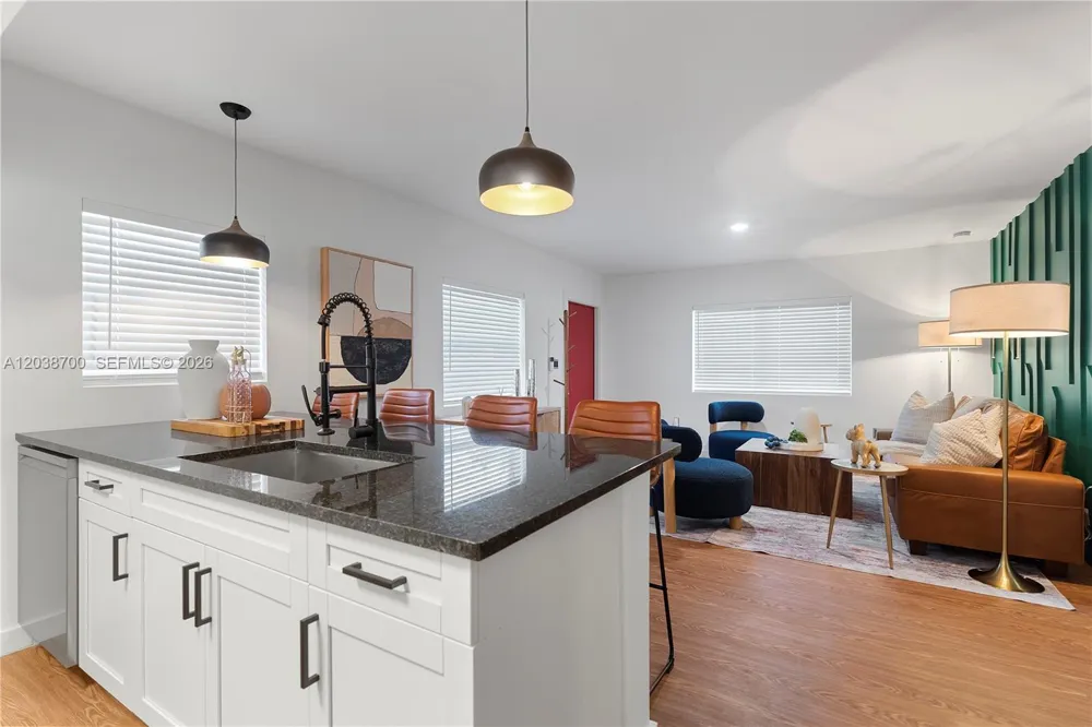 1428 NE 153rd Ter North Miami Beach, FL 33162
