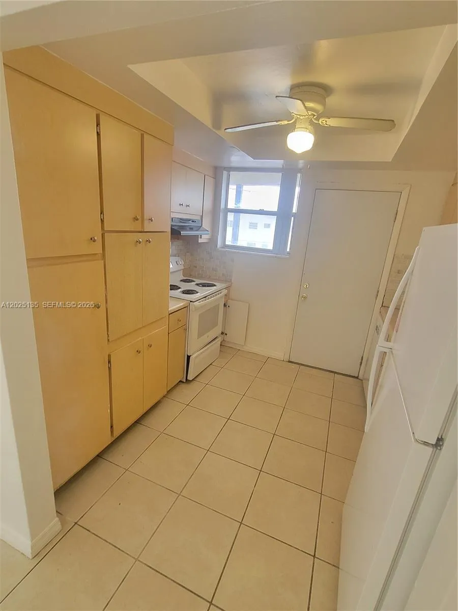 11960 NE 19th Dr #16 North Miami, FL 33181