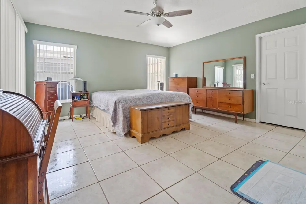 2856 MIDDLETON CIRCLE Kissimmee, FL 34743