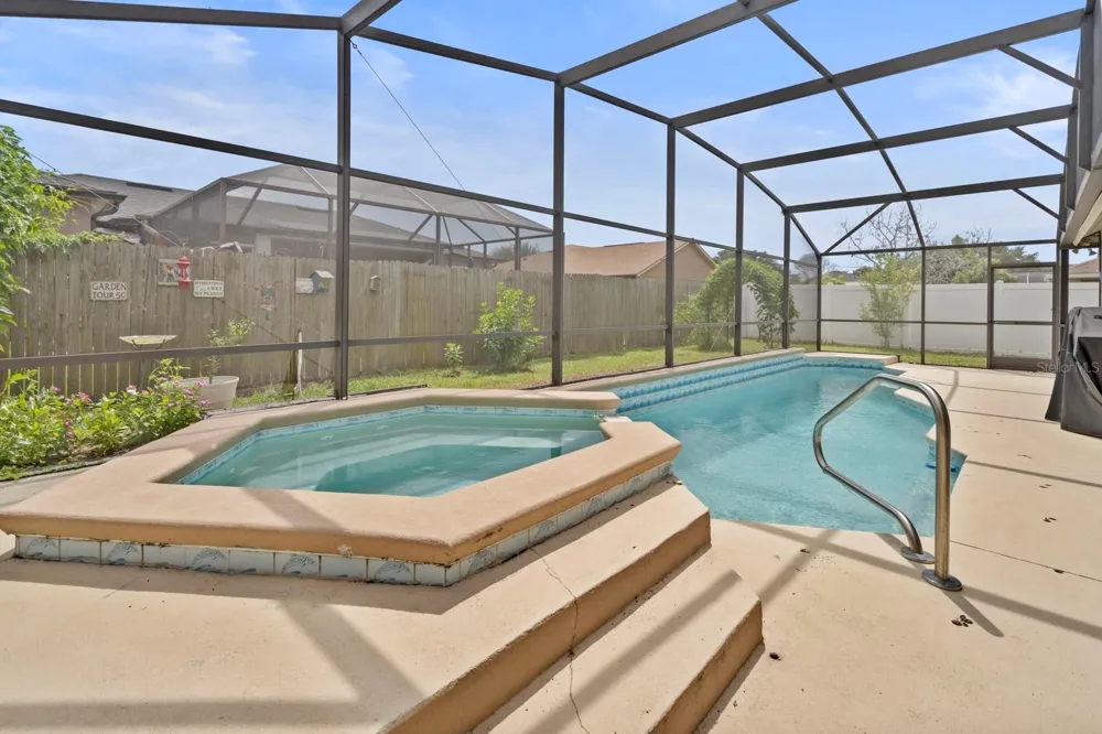 2856 MIDDLETON CIRCLE Kissimmee, FL 34743