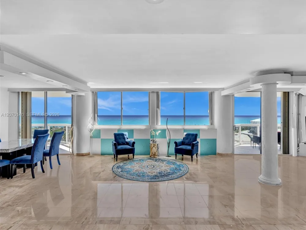 20185 E Country Club Dr #2101 Aventura, FL 33180