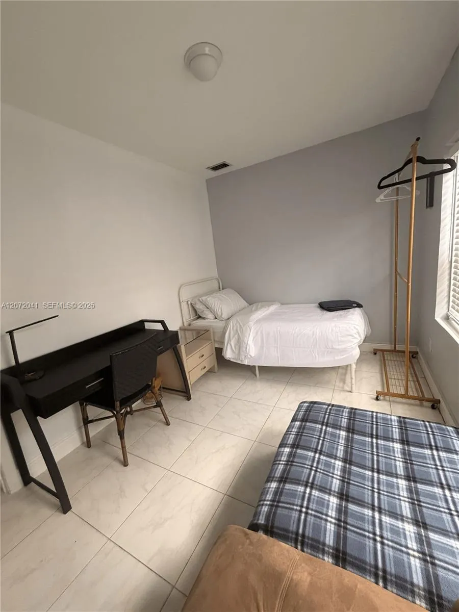 382 NW 82nd St #382 Miami, FL 33150