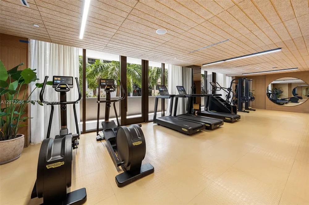 90 NE 32 #822 Miami, FL 33127