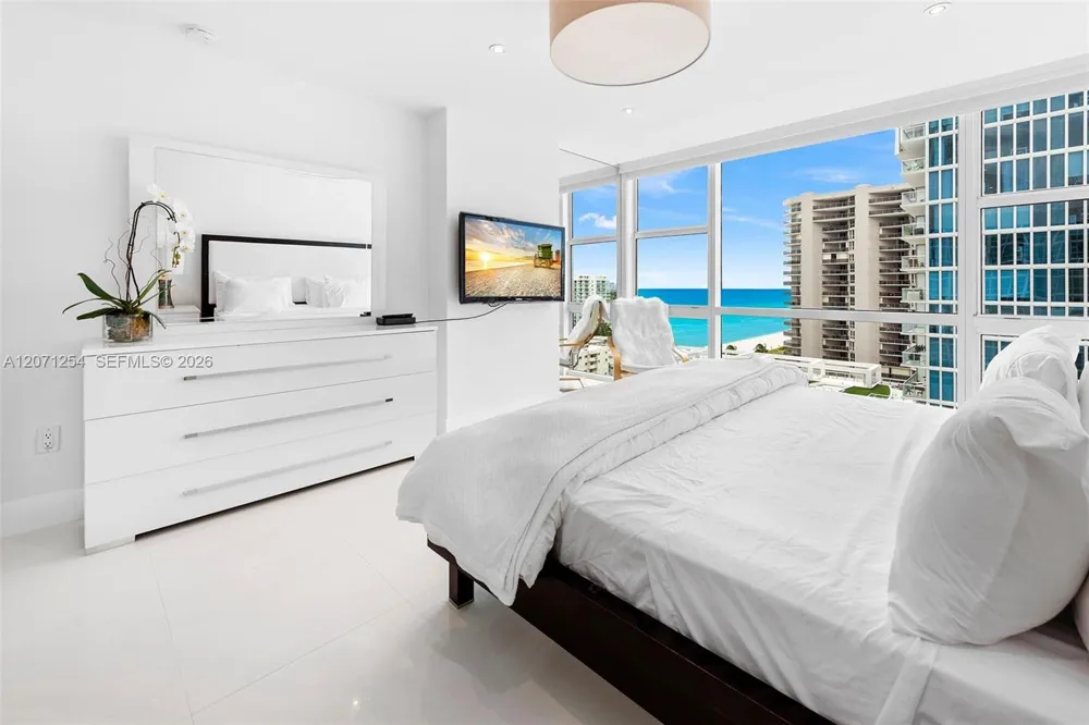 6801 Collins Ave #1206/1210 Miami Beach, FL 33141