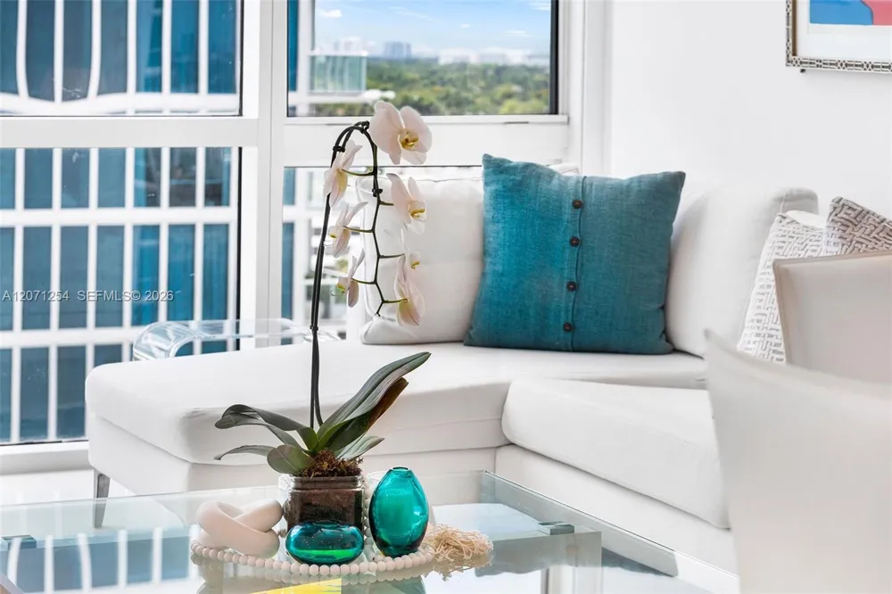 6801 Collins Ave #1206/1210 Miami Beach, FL 33141