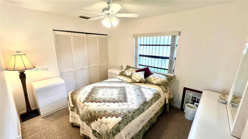 5437 Mendoza St West Palm Beach, FL 33415