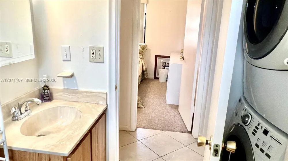 5437 Mendoza St West Palm Beach, FL 33415