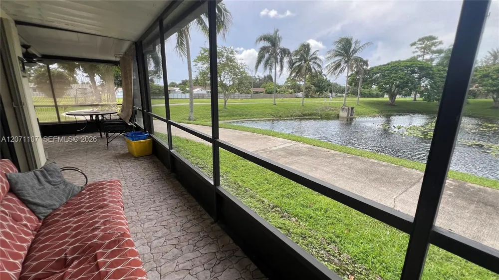 5437 Mendoza St West Palm Beach, FL 33415