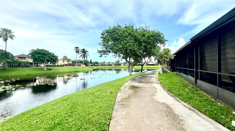 5437 Mendoza St West Palm Beach, FL 33415