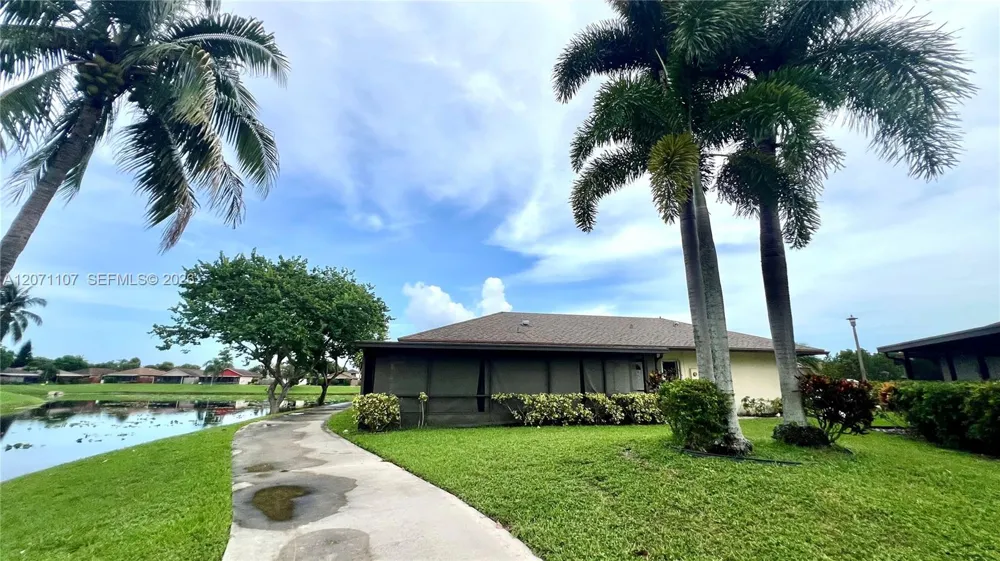 5437 Mendoza St West Palm Beach, FL 33415