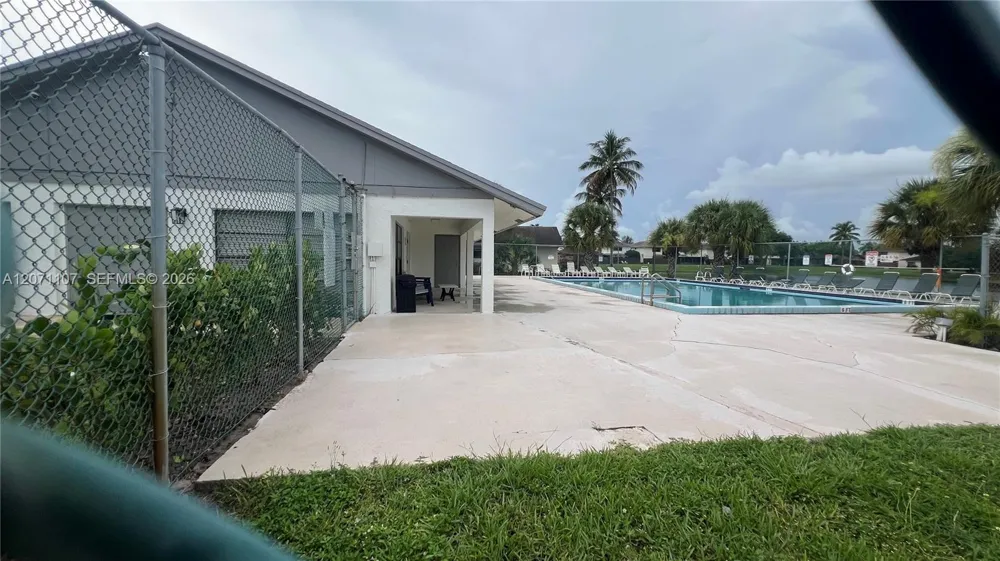 5437 Mendoza St West Palm Beach, FL 33415