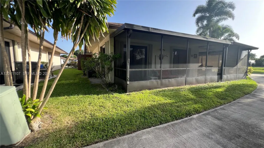5437 Mendoza St West Palm Beach, FL 33415