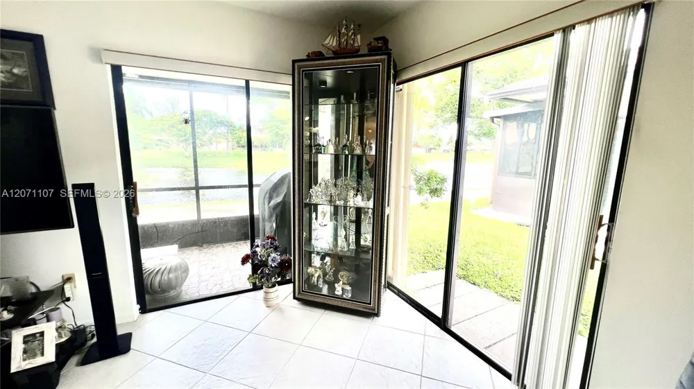 5437 Mendoza St West Palm Beach, FL 33415