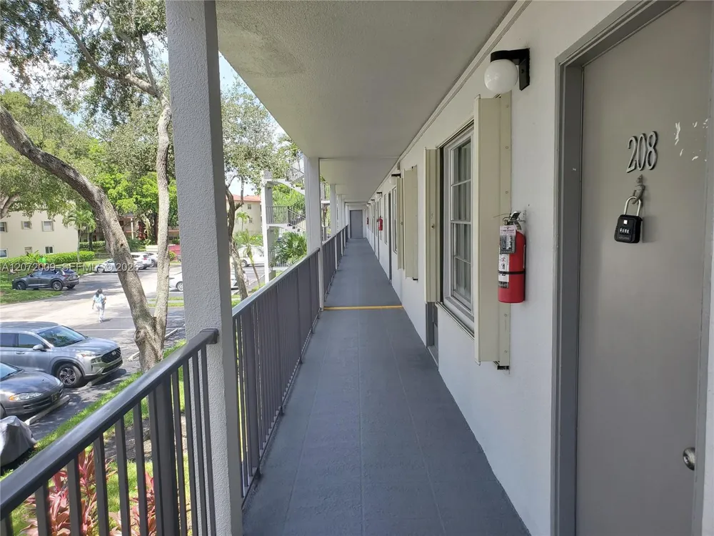251 SW 132nd Way #208H Pembroke Pines, FL 33027