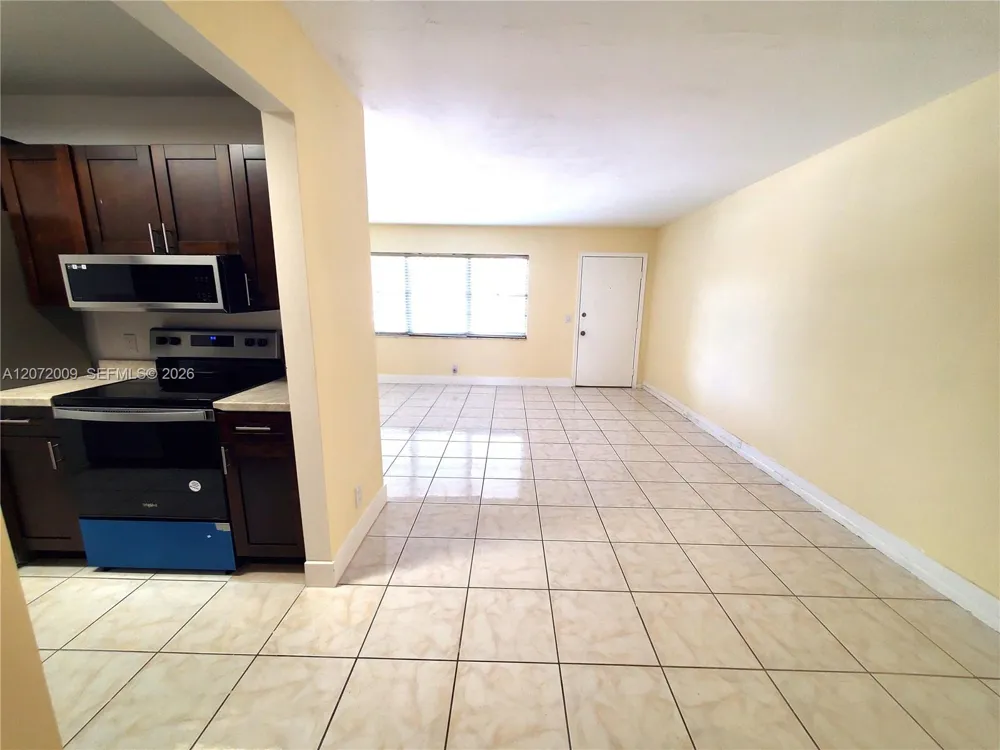 251 SW 132nd Way #208H Pembroke Pines, FL 33027