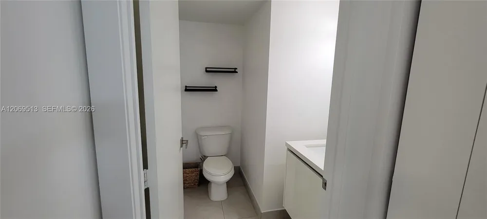 10219 NW 72nd Ter Doral, FL 33178