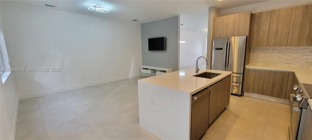 10219 NW 72nd Ter Doral, FL 33178