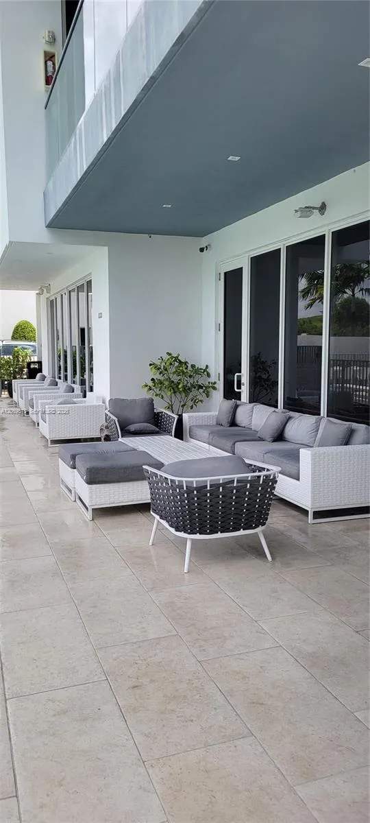 10219 NW 72nd Ter Doral, FL 33178