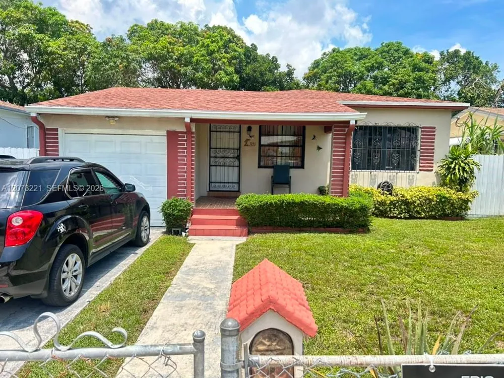1191 NW 49th St Miami, FL 33127