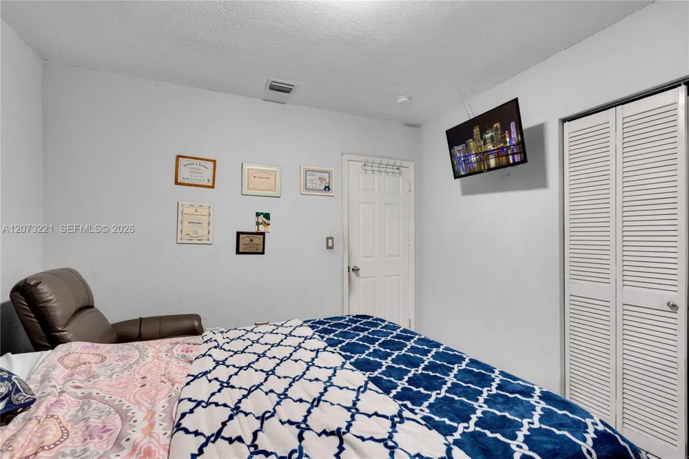 1191 NW 49th St Miami, FL 33127