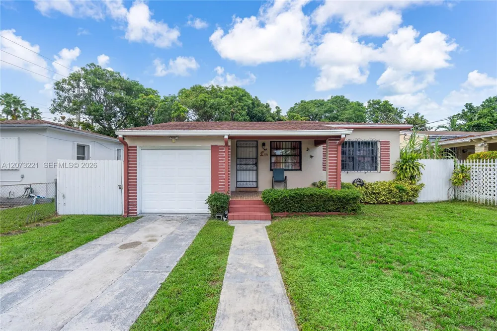 1191 NW 49th St Miami, FL 33127