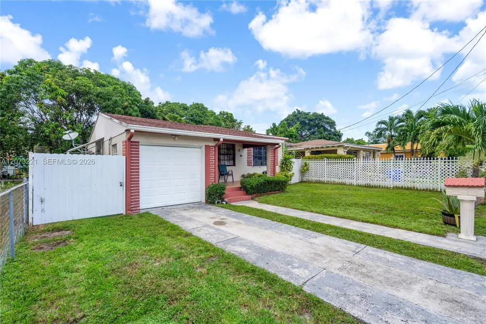 1191 NW 49th St Miami, FL 33127