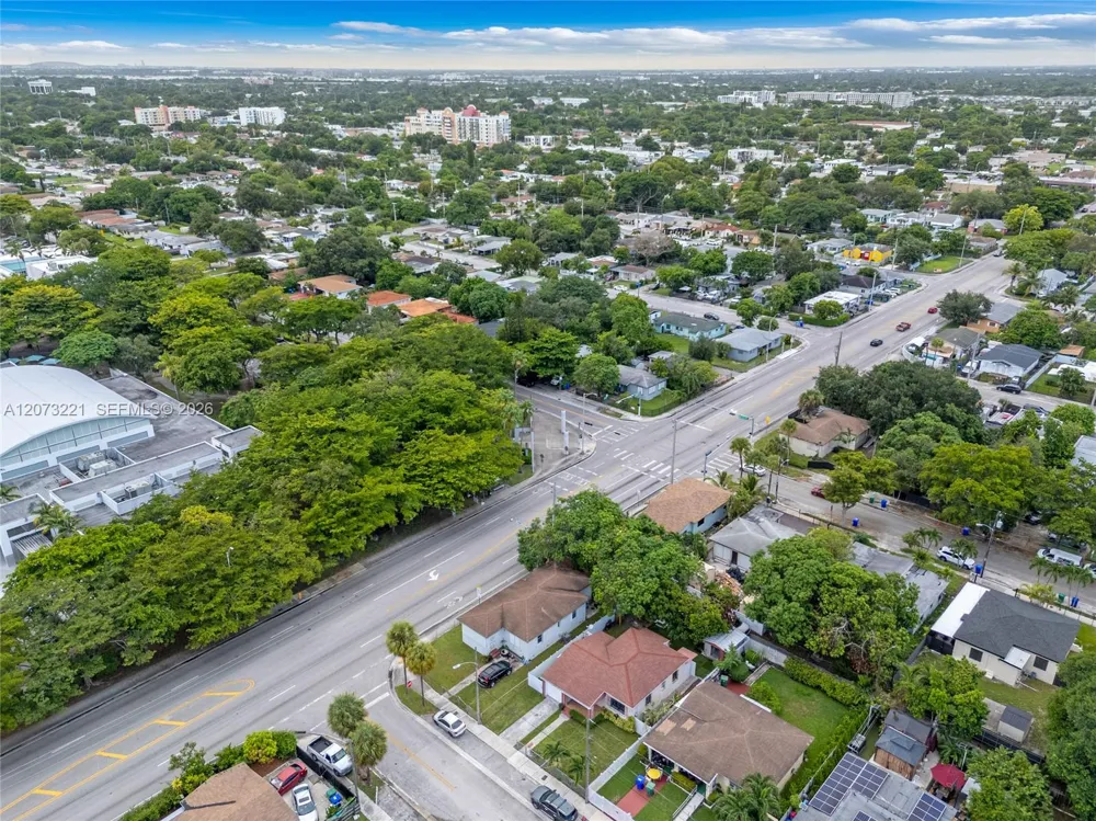 1191 NW 49th St Miami, FL 33127