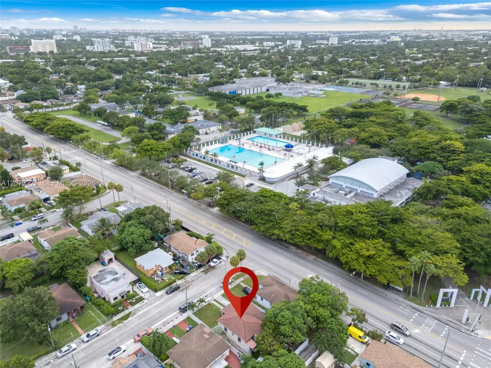 1191 NW 49th St Miami, FL 33127