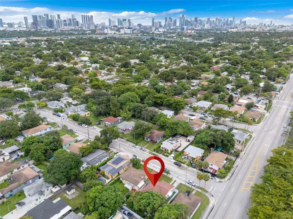 1191 NW 49th St Miami, FL 33127