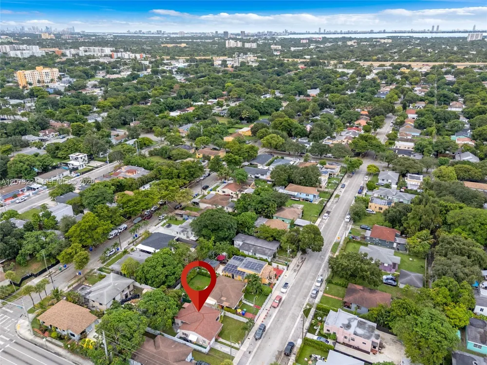 1191 NW 49th St Miami, FL 33127