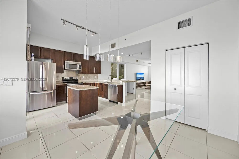 2690 Federal Hwy #30 (65) Boynton Beach, FL 33435