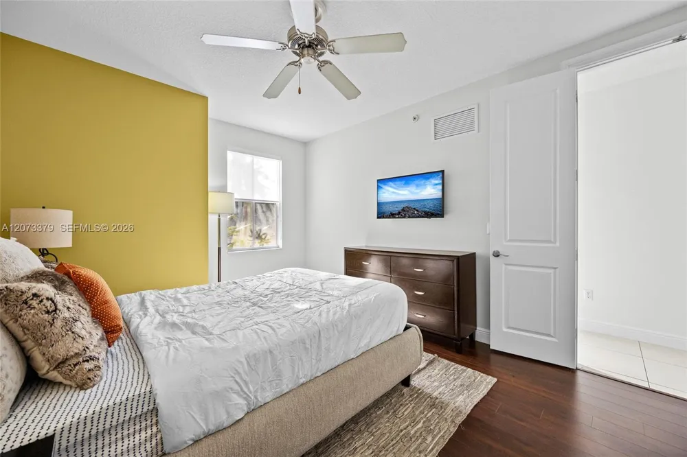 2690 Federal Hwy #30 (65) Boynton Beach, FL 33435
