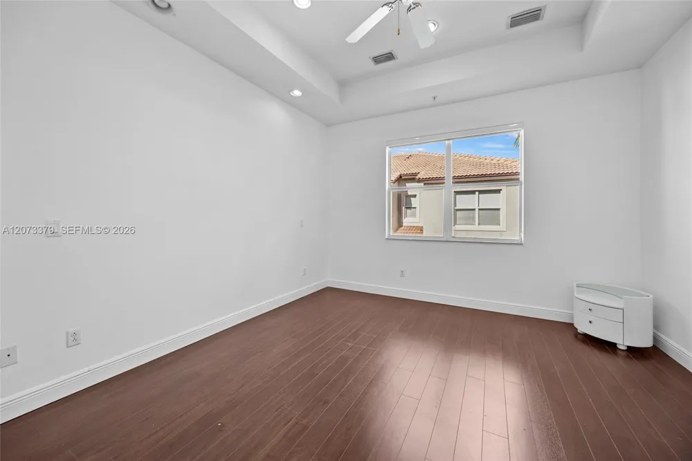 2690 Federal Hwy #30 (65) Boynton Beach, FL 33435