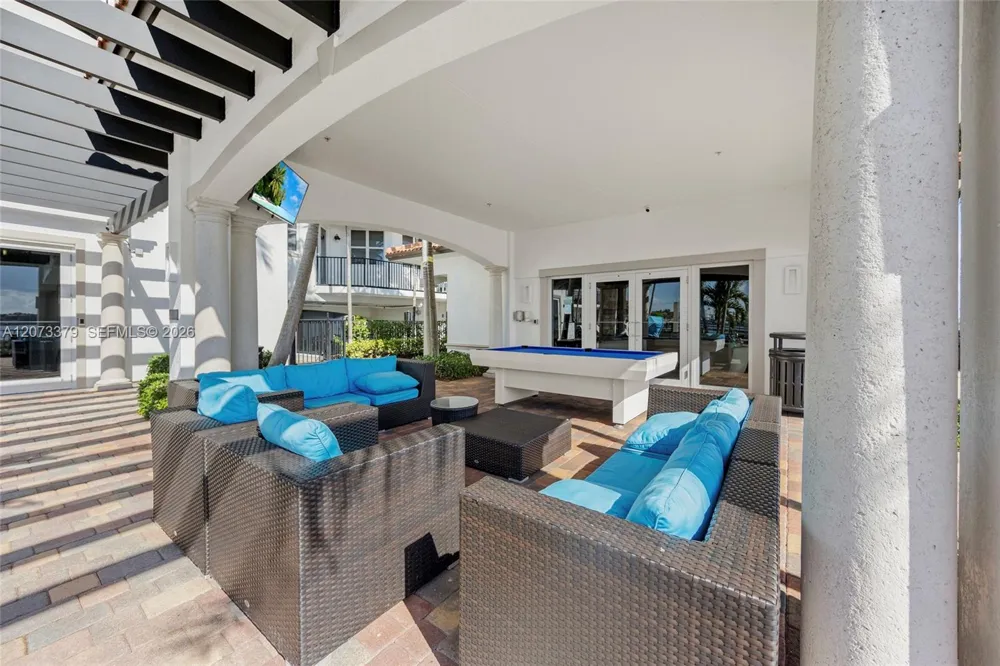 2690 Federal Hwy #30 (65) Boynton Beach, FL 33435