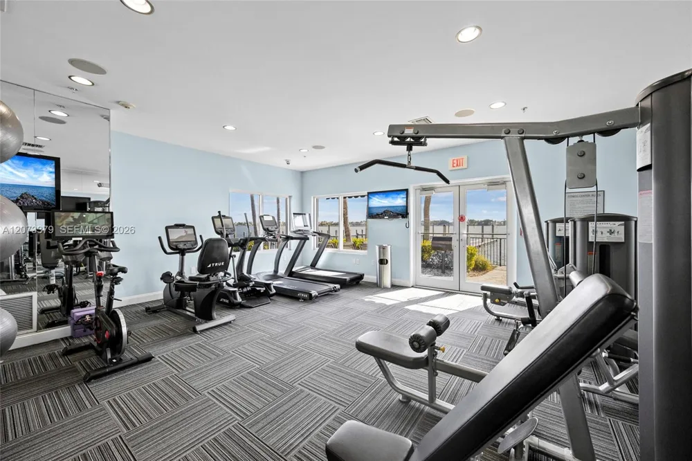 2690 Federal Hwy #30 (65) Boynton Beach, FL 33435
