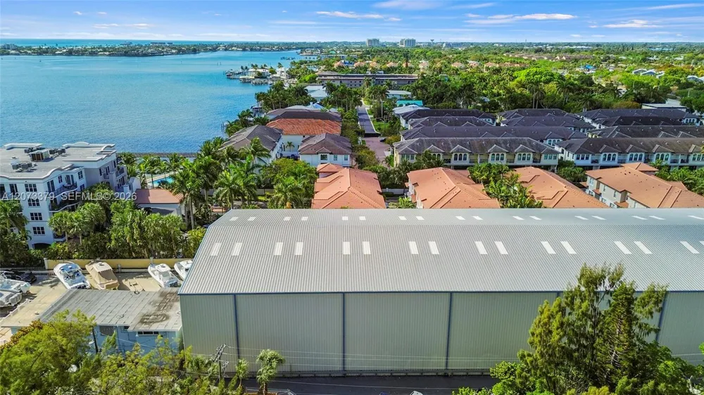 2690 Federal Hwy #30 (65) Boynton Beach, FL 33435