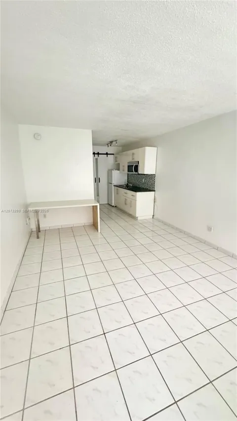 1234 Euclid Ave #4