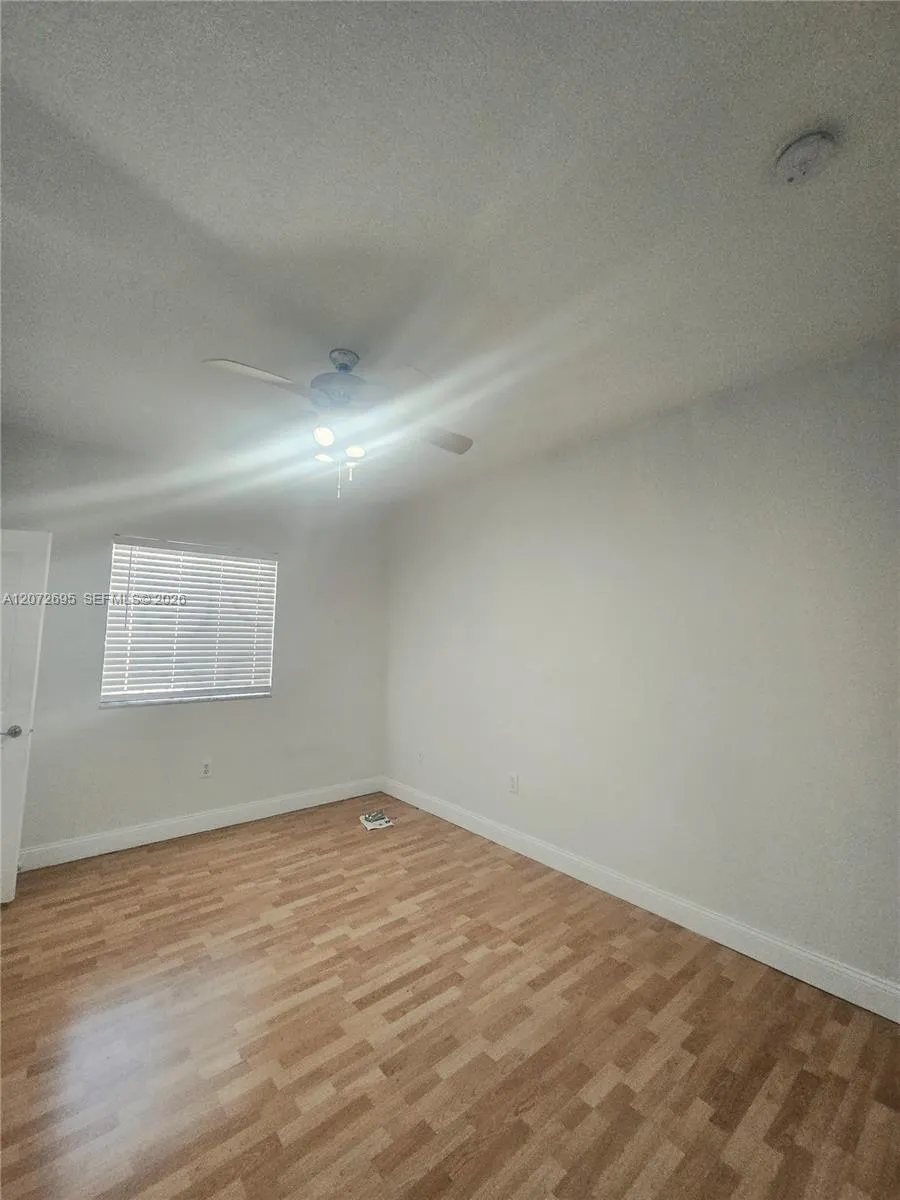 6900 NW 179th St #204-1 Hialeah, FL 33015